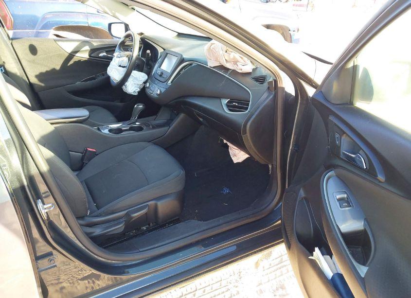 Photo 5 of 2017 Chevrolet Malibu LS (VIN 1G1ZB5ST8HF104503)