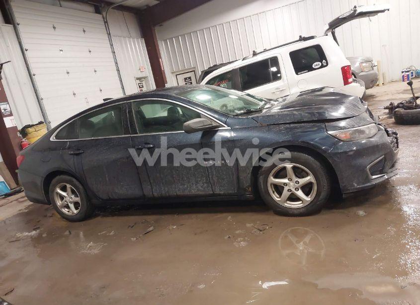 Photo 13 of 2017 Chevrolet Malibu LS (VIN 1G1ZB5ST8HF149344)