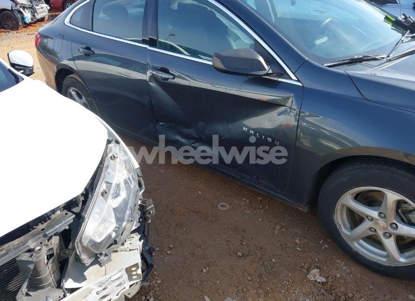 Photo 6 of 2017 Chevrolet Malibu LS (VIN 1G1ZB5ST8HF154849)