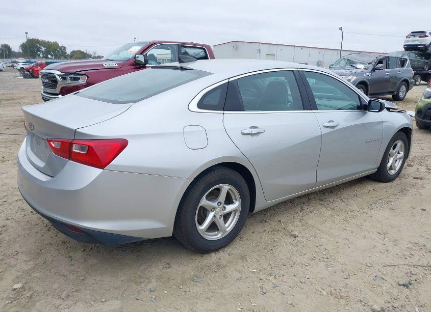 Photo 4 of 2017 Chevrolet Malibu LS (VIN 1G1ZB5ST8HF191352)