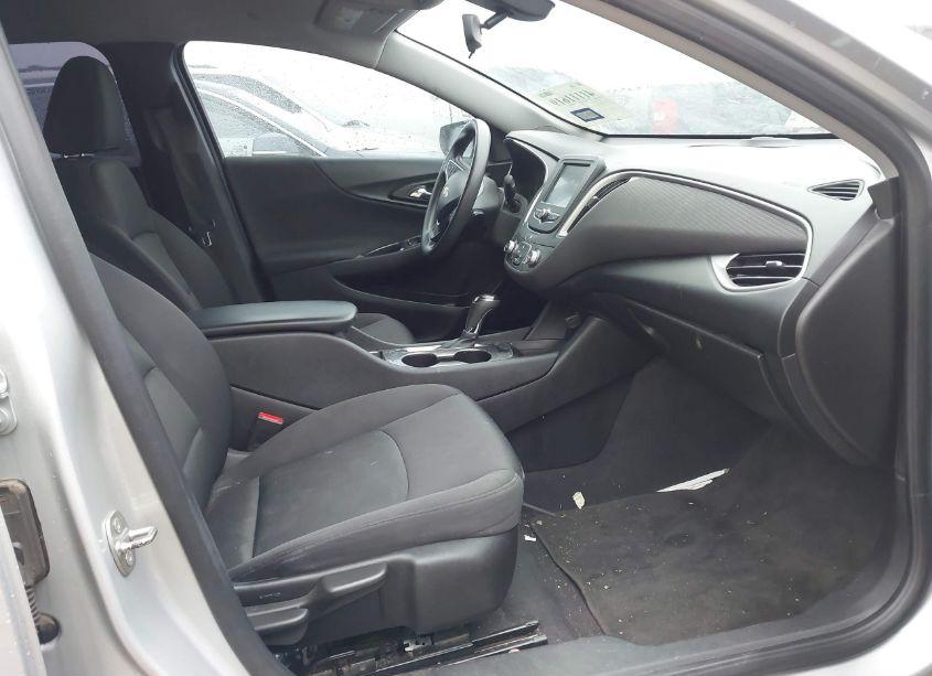 Photo 5 of 2017 Chevrolet Malibu LS (VIN 1G1ZB5ST8HF201796)