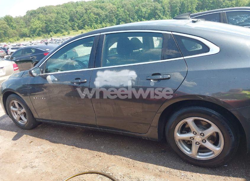 Photo 14 of 2017 Chevrolet Malibu LS (VIN 1G1ZB5ST8HF207310)