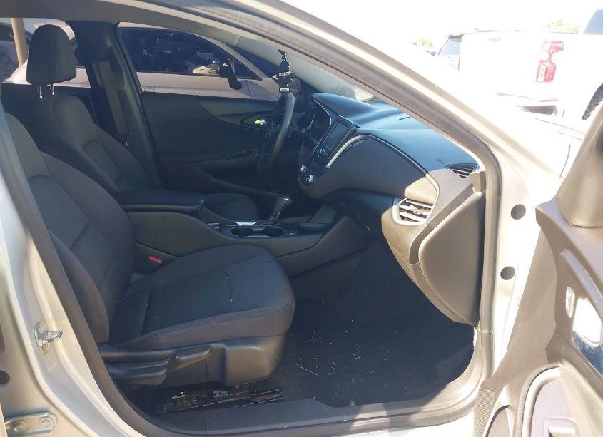 Photo 5 of 2017 Chevrolet Malibu LS (VIN 1G1ZB5ST8HF251064)