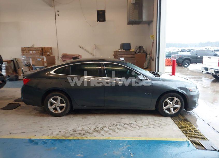Photo 13 of 2017 Chevrolet Malibu LS (VIN 1G1ZB5ST8HF254997)