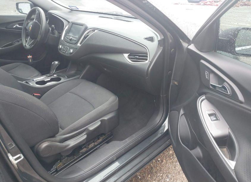 Photo 5 of 2017 Chevrolet Malibu LS (VIN 1G1ZB5ST8HF263263)