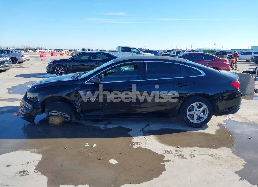 Photo 14 of 2017 Chevrolet Malibu LS (VIN 1G1ZB5ST8HF265241)