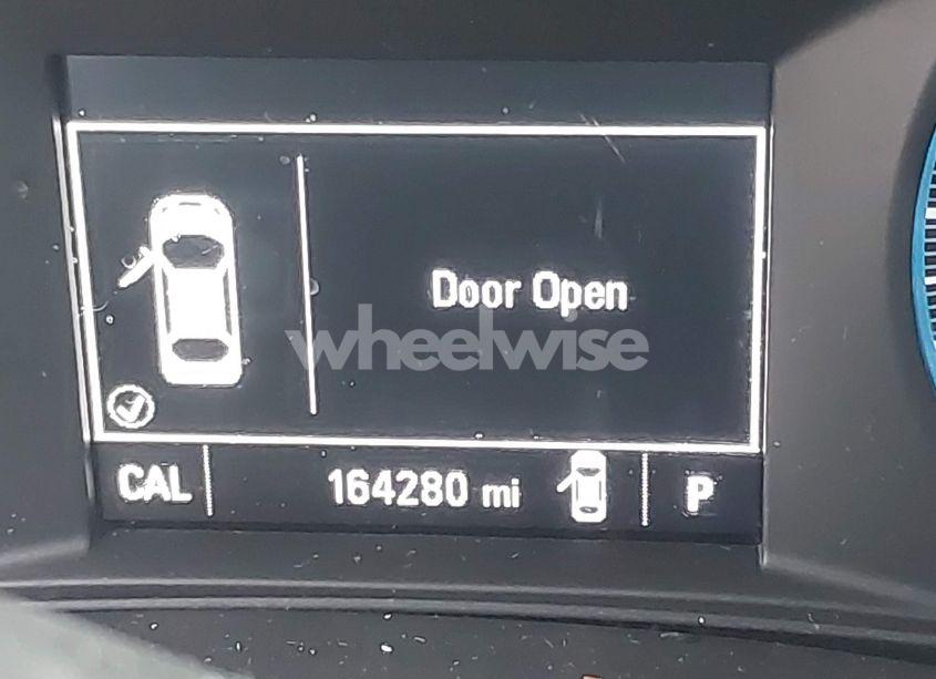 Photo 15 of 2017 Chevrolet Malibu LS (VIN 1G1ZB5ST8HF274053)