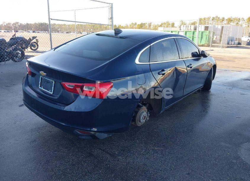 Photo 4 of 2017 Chevrolet Malibu LS (VIN 1G1ZB5ST8HF275946)