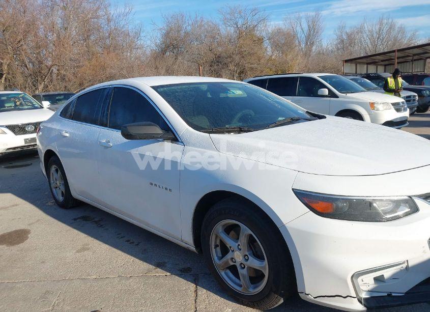 Photo 13 of 2018 Chevrolet Malibu 1LS (VIN 1G1ZB5ST8JF168417)
