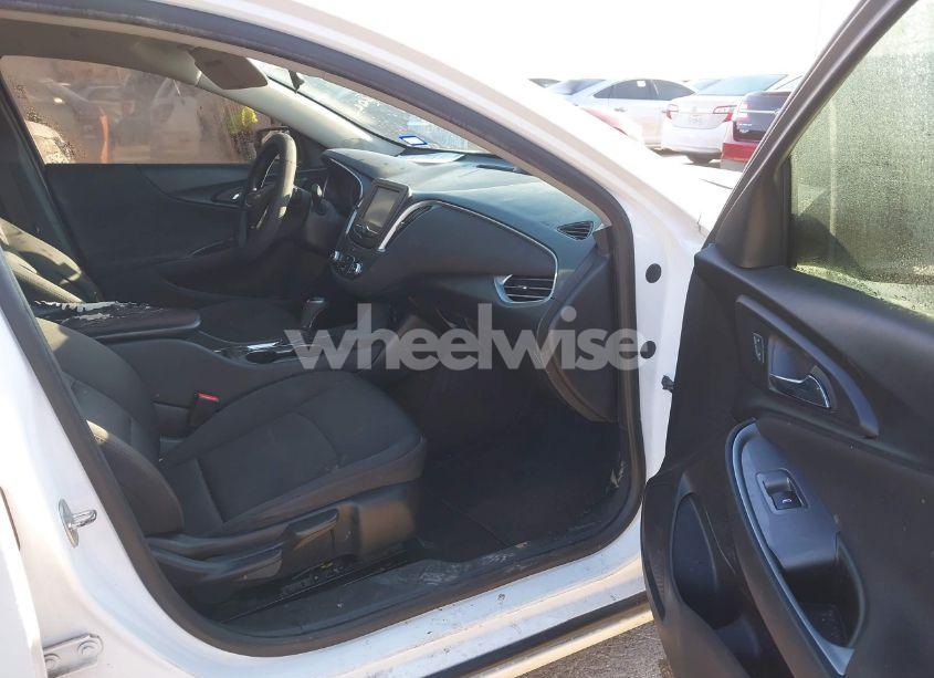 Photo 5 of 2018 Chevrolet Malibu 1LS (VIN 1G1ZB5ST8JF168417)