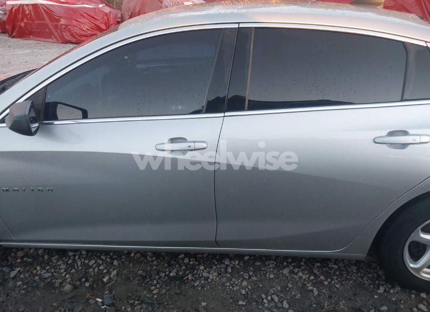 Photo 14 of 2018 Chevrolet Malibu 1LS (VIN 1G1ZB5ST8JF189820)