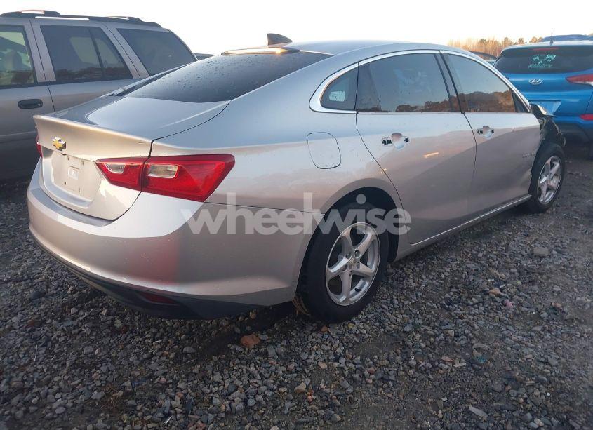 Photo 4 of 2018 Chevrolet Malibu 1LS (VIN 1G1ZB5ST8JF189820)