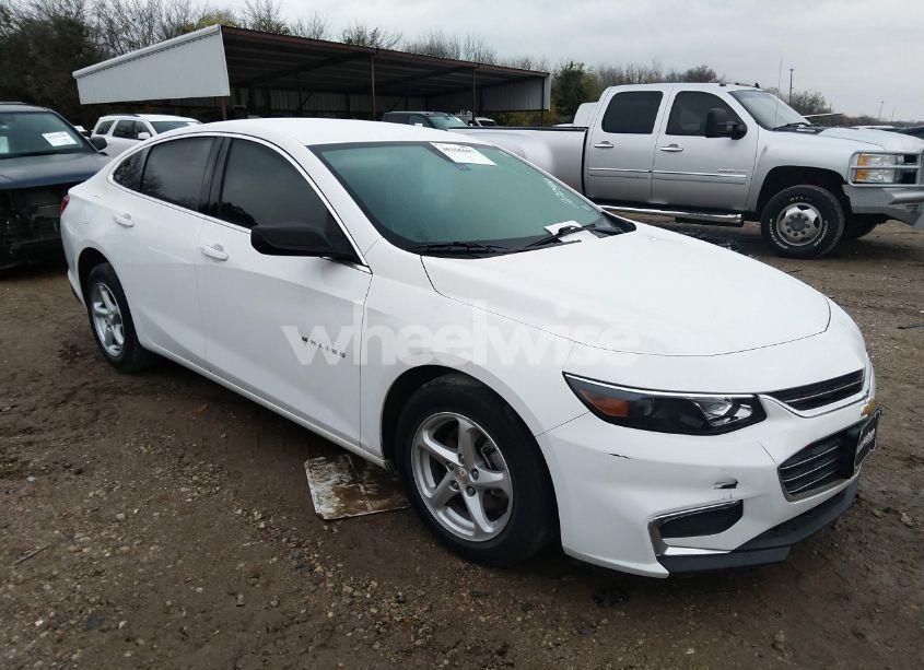 2018 Chevrolet Malibu 1LS (VIN 1G1ZB5ST8JF220466) main photo