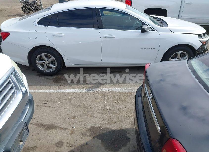 Photo 14 of 2018 Chevrolet Malibu 1LS (VIN 1G1ZB5ST8JF220645)