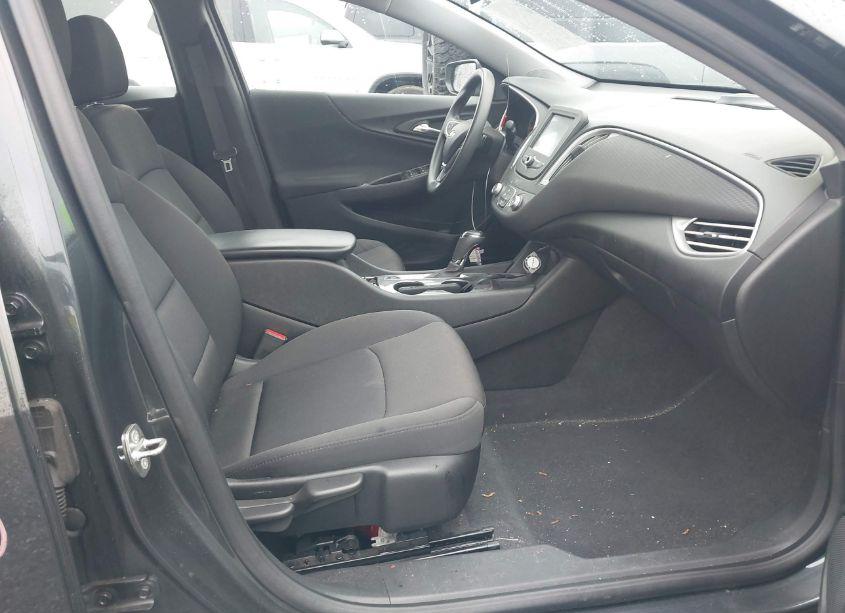 Photo 5 of 2018 Chevrolet Malibu 1LS (VIN 1G1ZB5ST8JF222847)