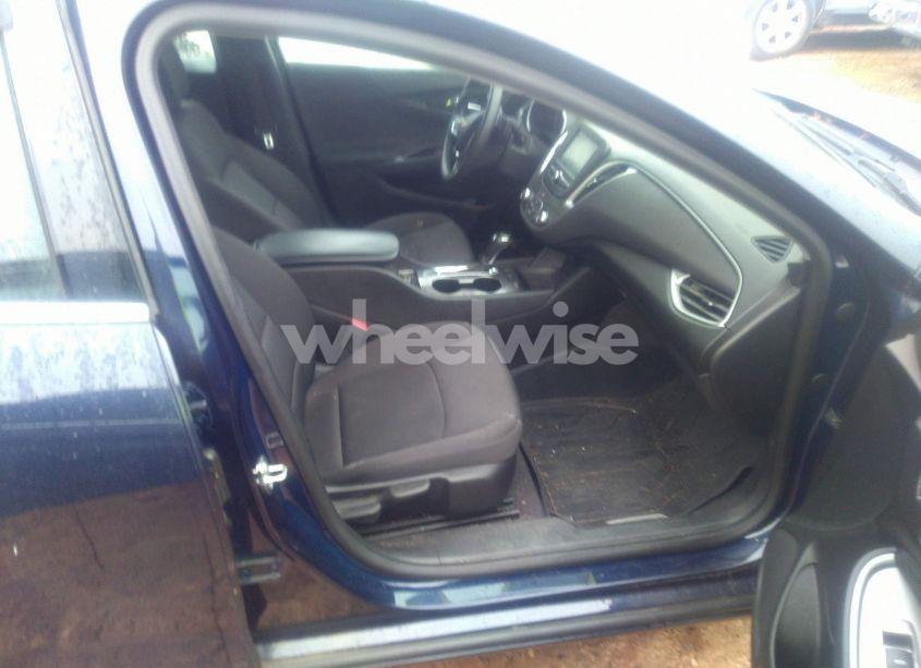 Photo 5 of 2018 Chevrolet Malibu 1LS (VIN 1G1ZB5ST8JF254679)