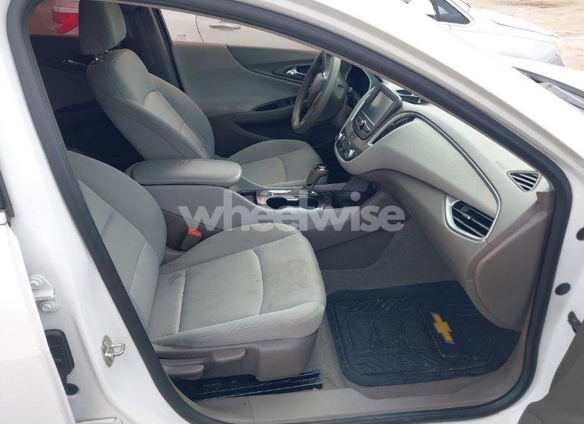 Photo 5 of 2018 Chevrolet Malibu 1LS (VIN 1G1ZB5ST8JF269652)