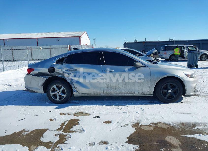 Photo 13 of 2018 Chevrolet Malibu 1LS (VIN 1G1ZB5ST8JF272079)