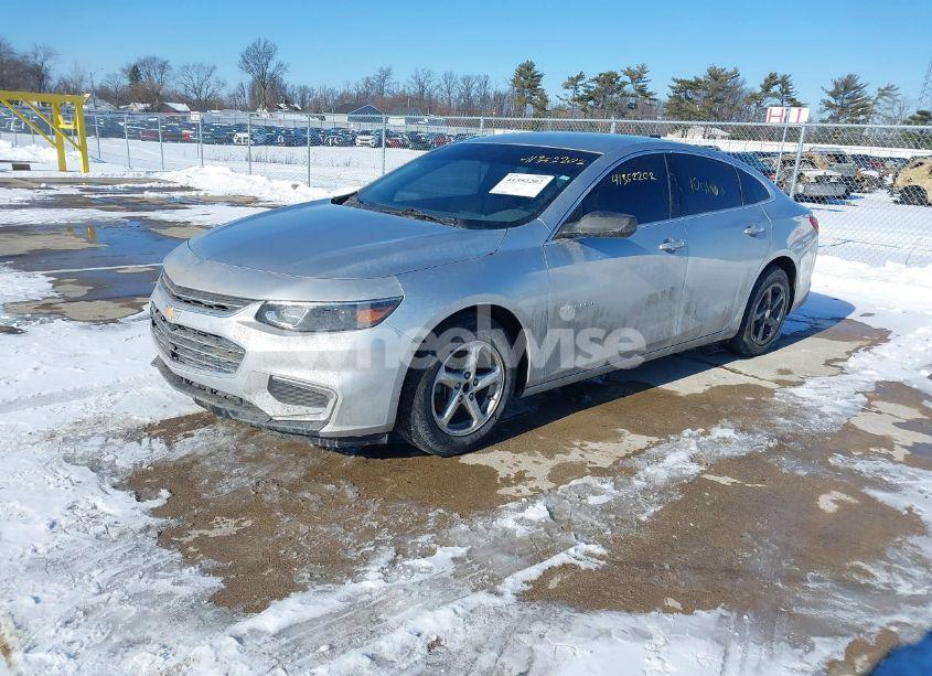 Photo 2 of 2018 Chevrolet Malibu 1LS (VIN 1G1ZB5ST8JF272079)