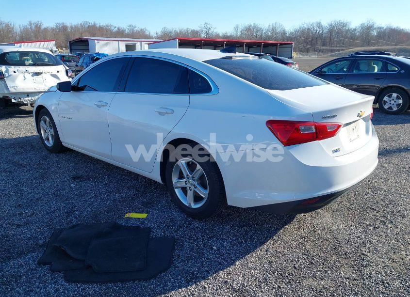 Photo 3 of 2018 Chevrolet Malibu 1LS (VIN 1G1ZB5ST8JF293613)
