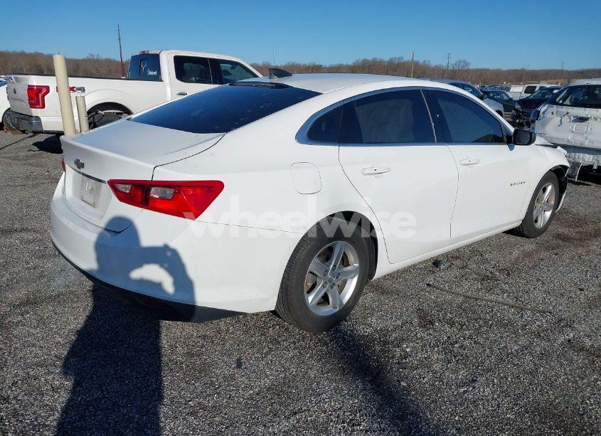 Photo 4 of 2018 Chevrolet Malibu 1LS (VIN 1G1ZB5ST8JF293613)