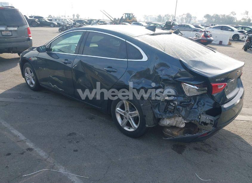 Photo 3 of 2019 Chevrolet Malibu 1LS (VIN 1G1ZB5ST8KF123950)