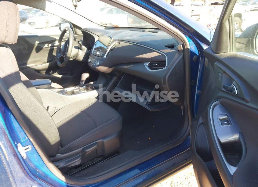 Photo 5 of 2019 Chevrolet Malibu 1LS (VIN 1G1ZB5ST8KF193822)