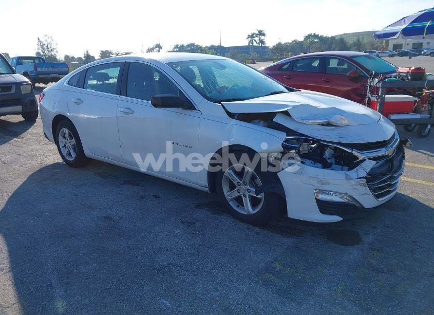 2019 Chevrolet Malibu 1LS (VIN 1G1ZB5ST8KF223370) main photo