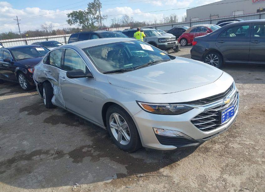 2020 Chevrolet Malibu FWD LS (VIN 1G1ZB5ST8LF038379) main photo