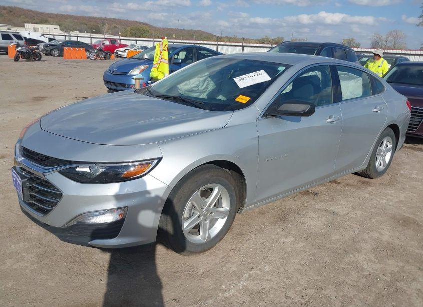 Photo 2 of 2020 Chevrolet Malibu FWD LS (VIN 1G1ZB5ST8LF038379)