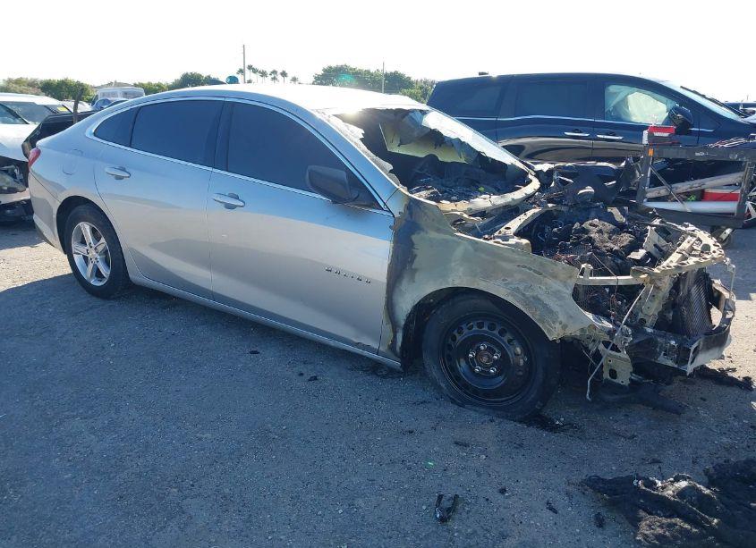 2020 Chevrolet Malibu FWD LS (VIN 1G1ZB5ST8LF121164) main photo