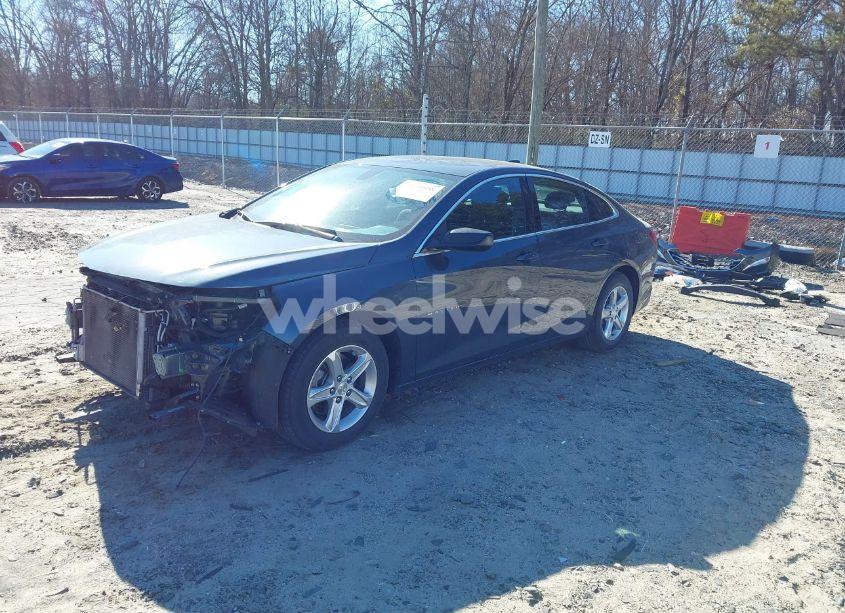 Photo 2 of 2020 Chevrolet Malibu FWD LS (VIN 1G1ZB5ST8LF138594)