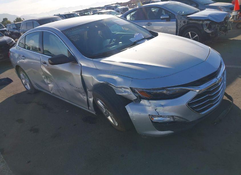 2020 Chevrolet Malibu FWD LS (VIN 1G1ZB5ST8LF158103) main photo