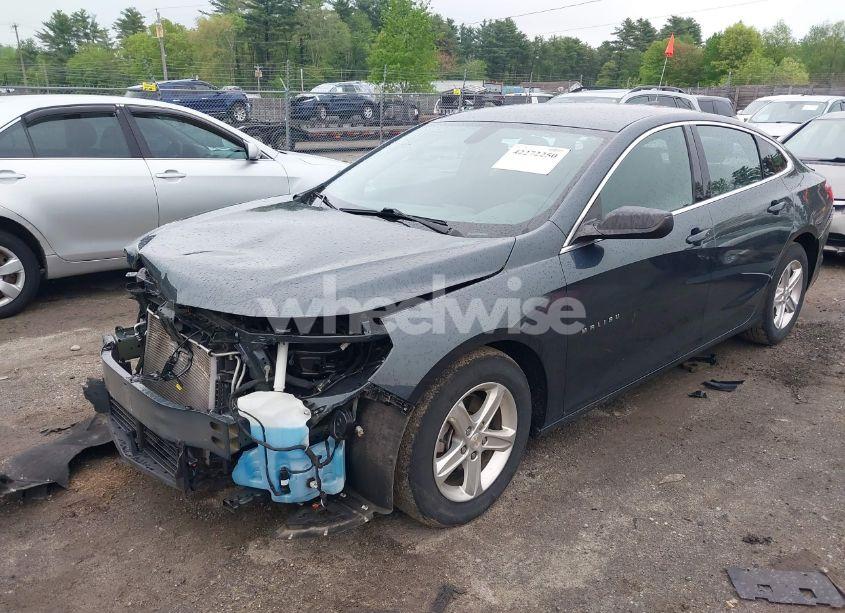 Photo 2 of 2021 Chevrolet Malibu FWD LS (VIN 1G1ZB5ST8MF053000)