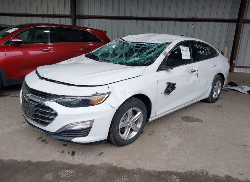 Photo 2 of 2021 Chevrolet Malibu FWD LS (VIN 1G1ZB5ST8MF086949)