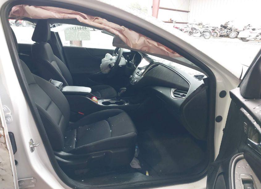 Photo 5 of 2021 Chevrolet Malibu FWD LS (VIN 1G1ZB5ST8MF086949)