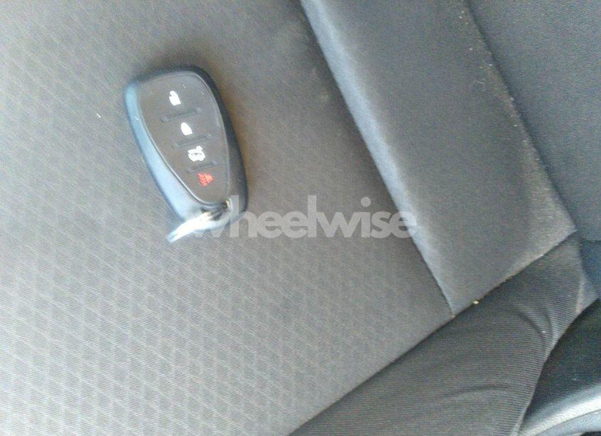 Photo 11 of 2016 Chevrolet Malibu LS (VIN 1G1ZB5ST9GF200655)