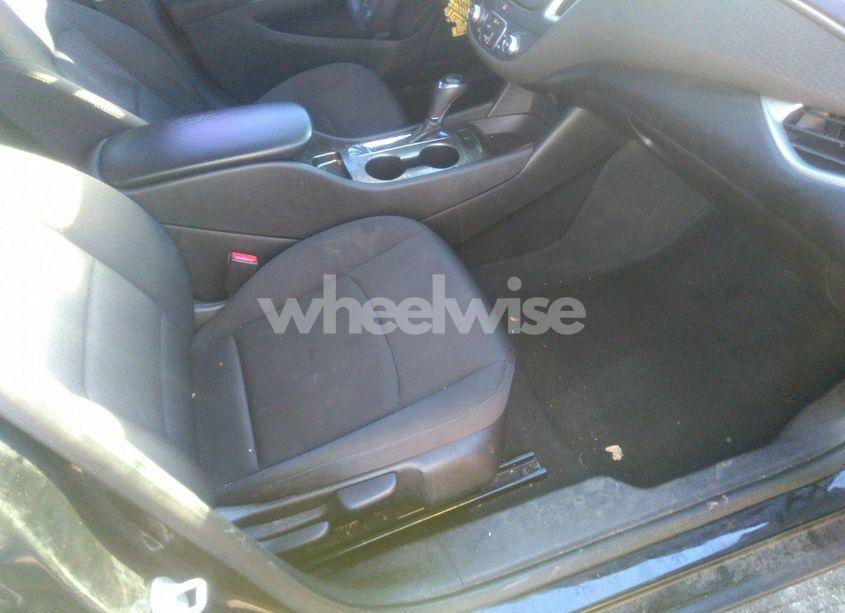 Photo 5 of 2016 Chevrolet Malibu LS (VIN 1G1ZB5ST9GF200655)