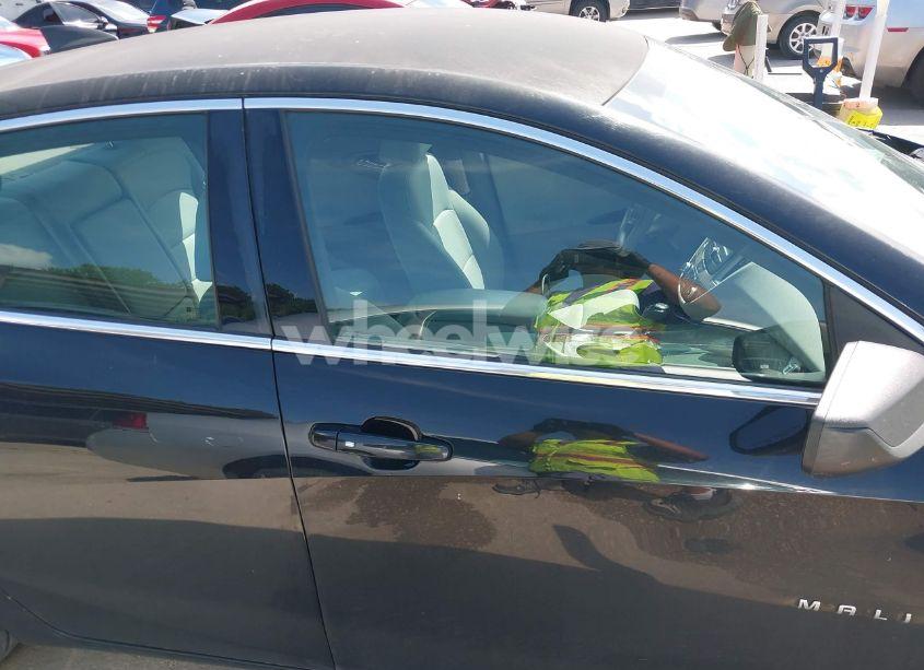 Photo 13 of 2016 Chevrolet Malibu LS (VIN 1G1ZB5ST9GF210764)