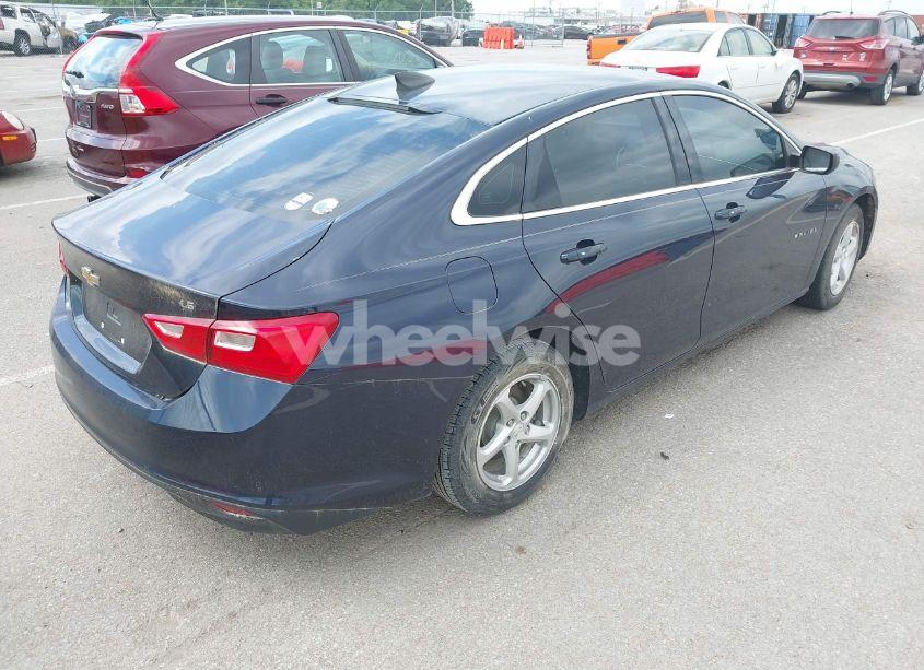 Photo 4 of 2016 Chevrolet Malibu LS (VIN 1G1ZB5ST9GF278692)