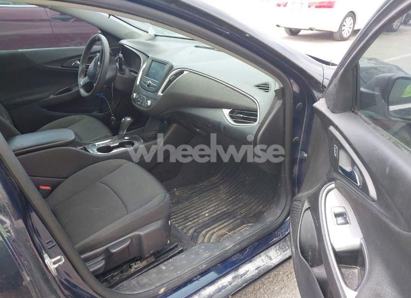 Photo 5 of 2016 Chevrolet Malibu LS (VIN 1G1ZB5ST9GF278692)