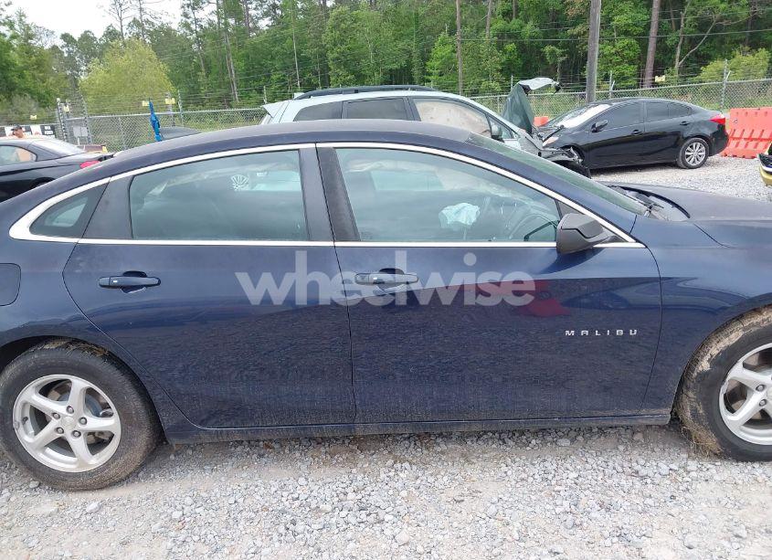 Photo 13 of 2016 Chevrolet Malibu LS (VIN 1G1ZB5ST9GF301758)