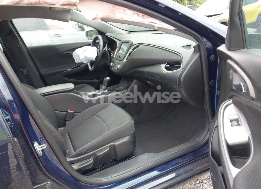 Photo 5 of 2016 Chevrolet Malibu LS (VIN 1G1ZB5ST9GF301758)