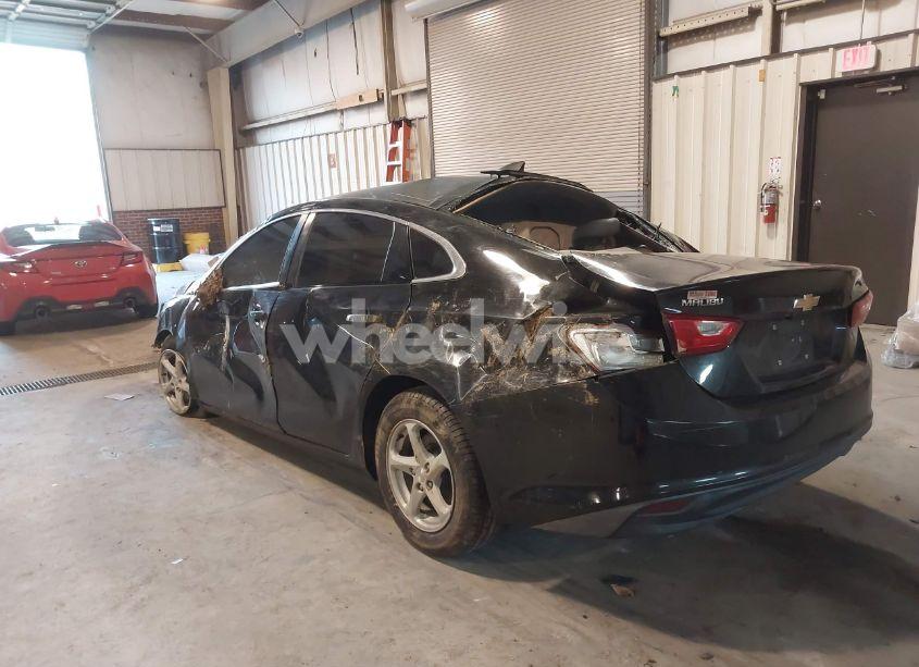 Photo 3 of 2016 Chevrolet Malibu LS (VIN 1G1ZB5ST9GF302070)