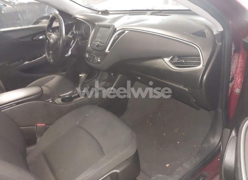 Photo 5 of 2016 Chevrolet Malibu LS (VIN 1G1ZB5ST9GF307012)