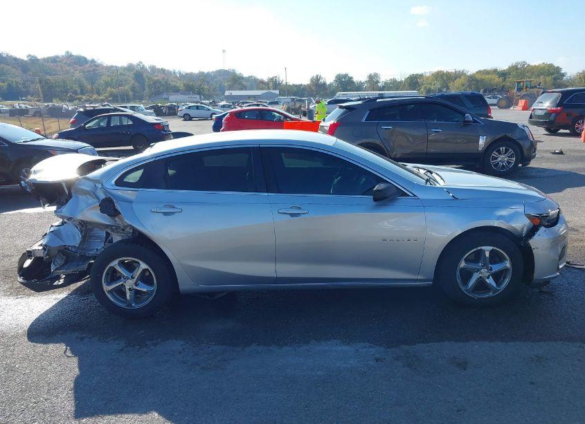 Photo 13 of 2016 Chevrolet Malibu LS (VIN 1G1ZB5ST9GF332251)