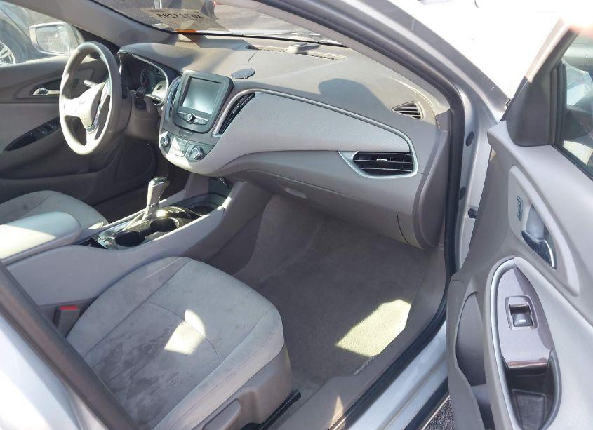 Photo 5 of 2016 Chevrolet Malibu LS (VIN 1G1ZB5ST9GF332251)