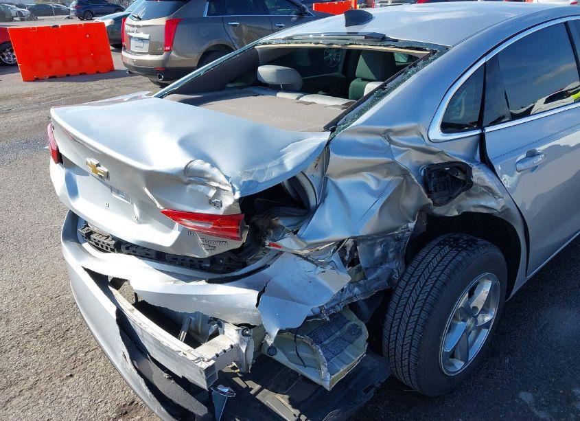 Photo 6 of 2016 Chevrolet Malibu LS (VIN 1G1ZB5ST9GF332251)