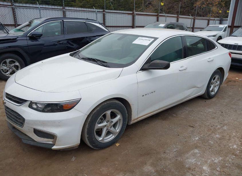 Photo 2 of 2017 Chevrolet Malibu LS (VIN 1G1ZB5ST9HF125800)