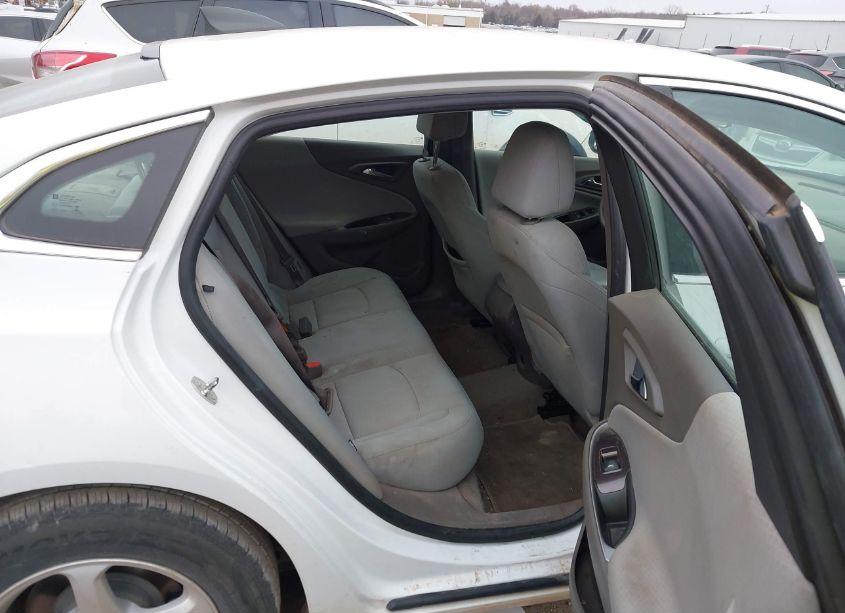 Photo 8 of 2017 Chevrolet Malibu LS (VIN 1G1ZB5ST9HF125800)